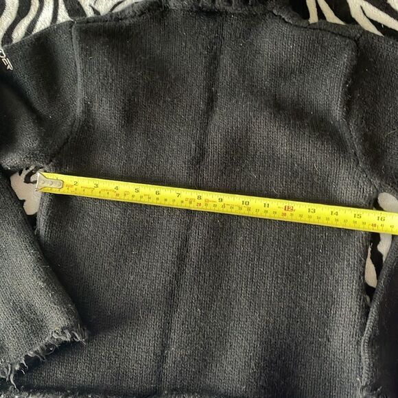 Spyder turtleneck black cable knit pull over autumn sweater raw hem size 8 - Picture 8 of 10